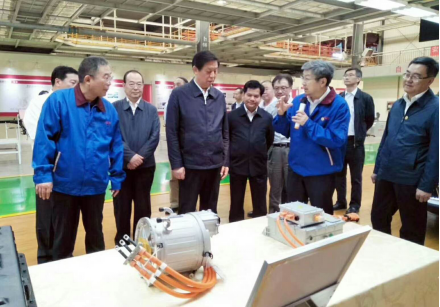寄语蓝天白云 全国人大常委会委员长栗战书视察奇瑞新能源生产基地 (1)278.png